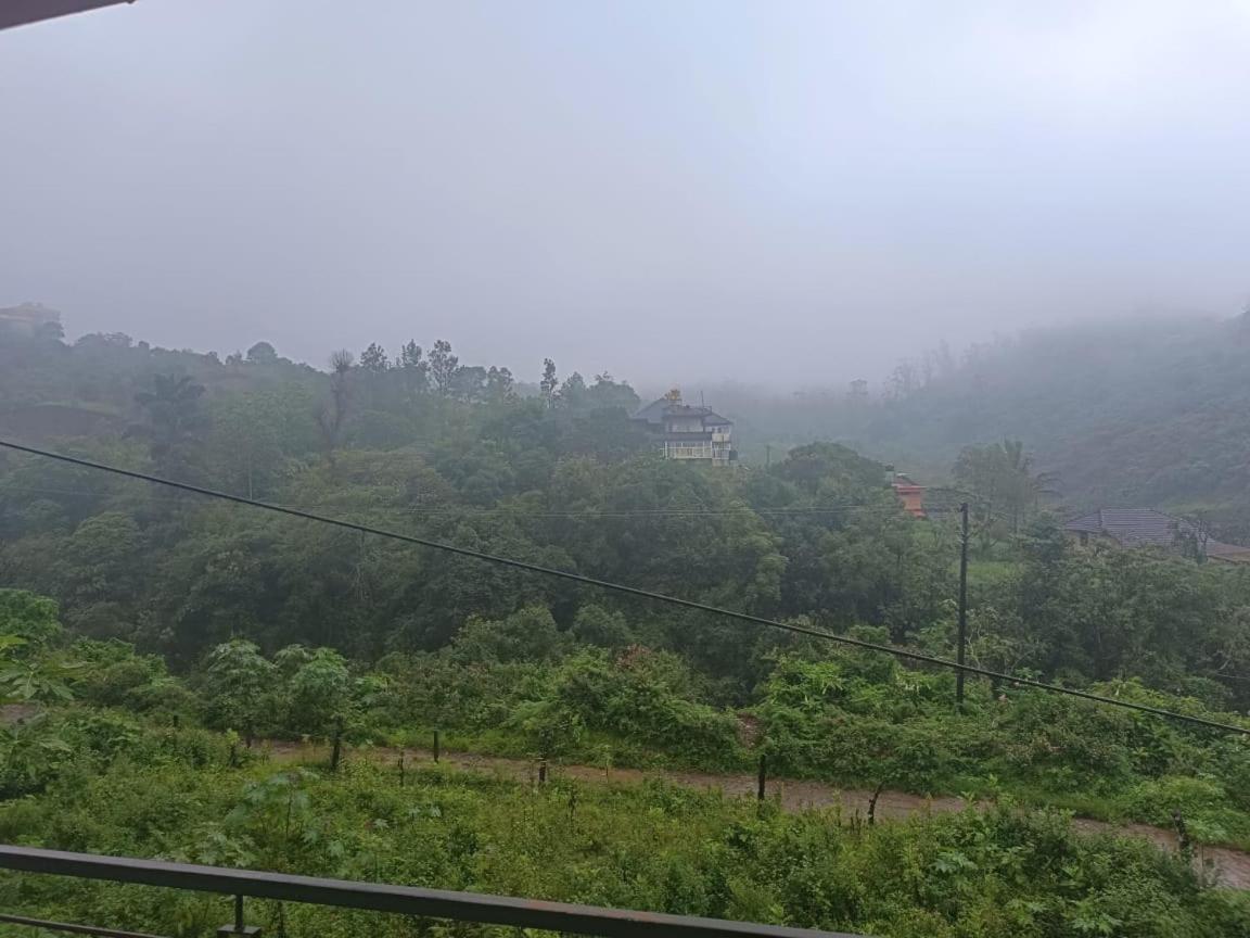 Snowdrop Inn Coorg Tulsa Cameră foto